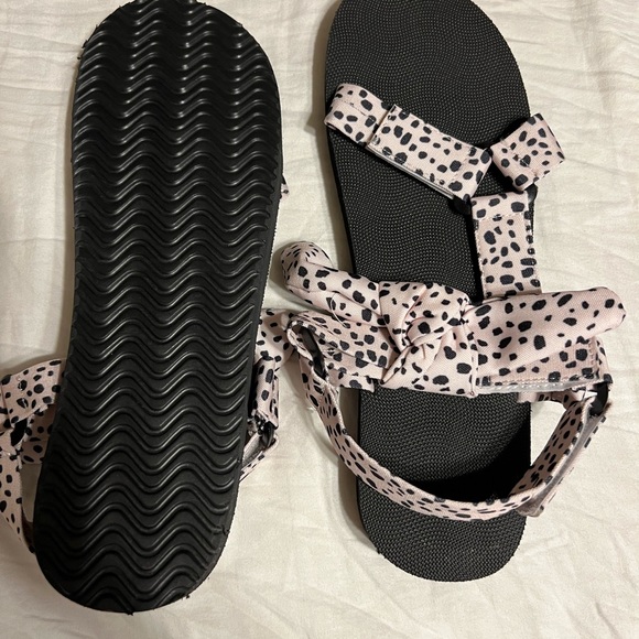 Spotted Sandals | SOLD - Picture 2 of 2
